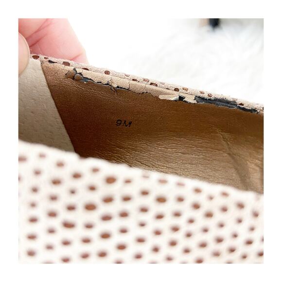 2/$30 VANELi Vintage Dayle 9 Taupe Womens Classic Embossed Leather Heeled Pump - Picture 13 of 16